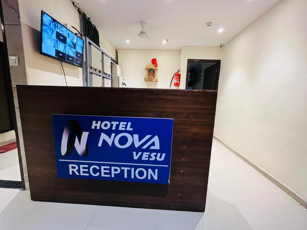 Hotel Nova Vesu Surat Exterior foto